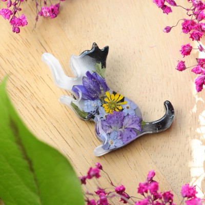 Brooch - Cat Charm of Nature