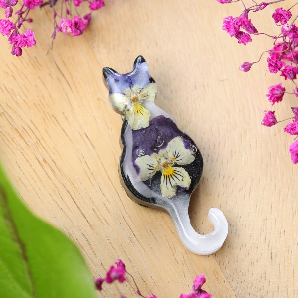 Brooch - Cat Charm of Nature