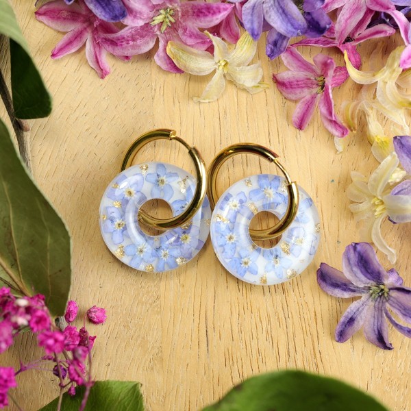 Donut earrings with forget-me-nots