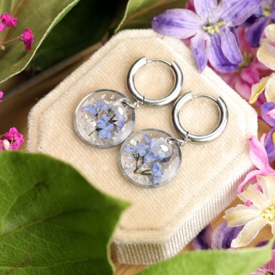 Classic earrings with forget-me-nots and silver flakes