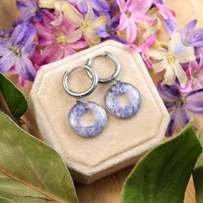 Classic earrings with forget-me-nots