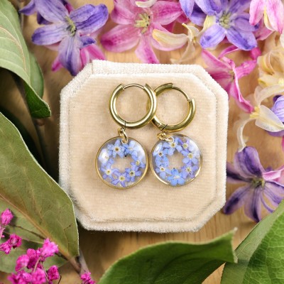 Classic earrings with forget-me-nots