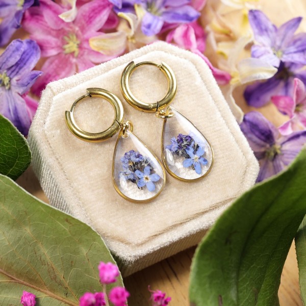 Classic earrings with forget-me-nots