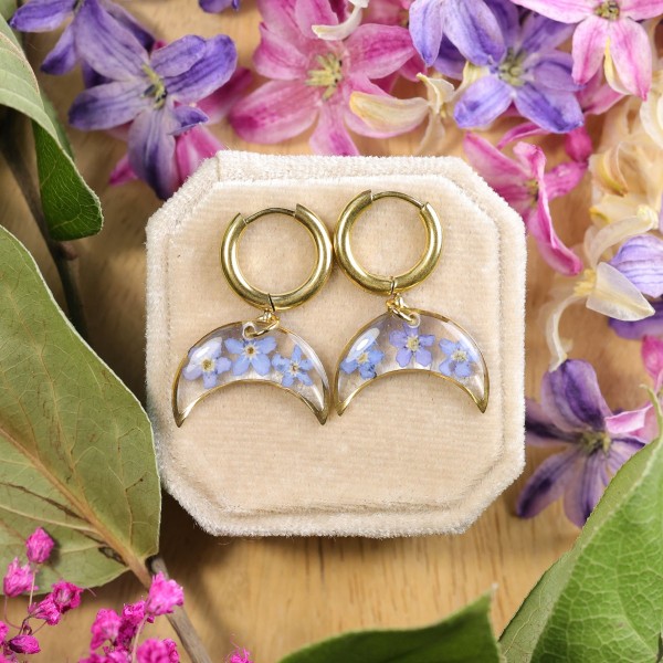 Classic lunula earrings with forget-me-nots