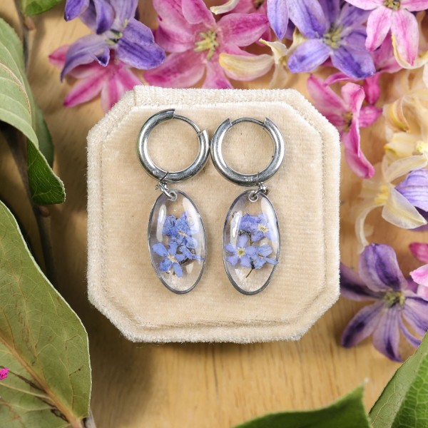 Classic earrings with forget-me-nots