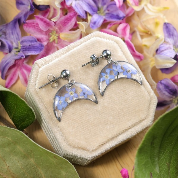 Classic lunula earrings with forget-me-nots