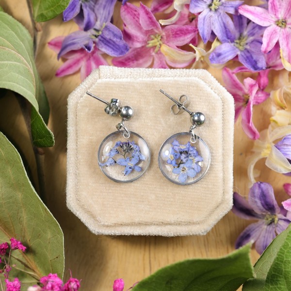 Classic earrings with forget-me-nots