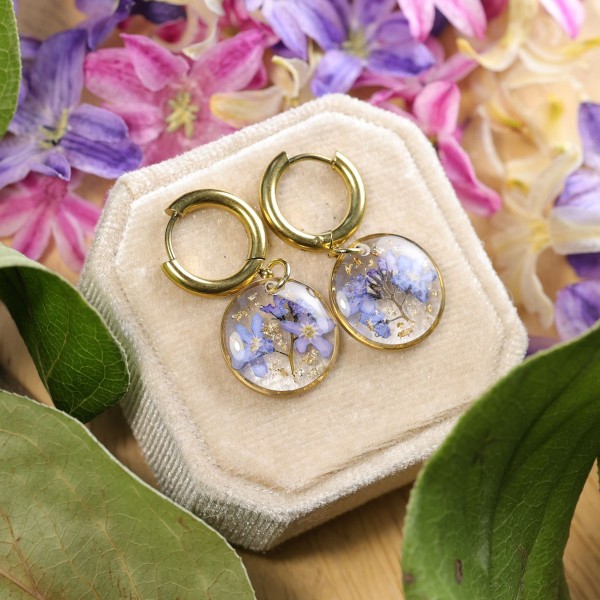 Classic earrings with forget-me-nots