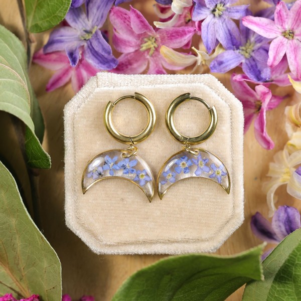 Classic lunula earrings with forget-me-nots