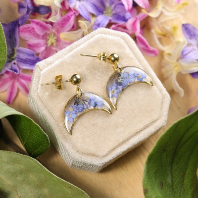 Classic lunula earrings with forget-me-nots