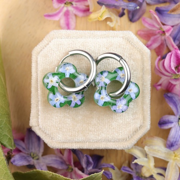 Flower earrings with forget-me-not