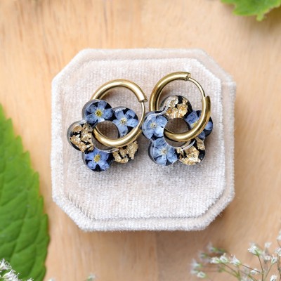 Flower earrings with forget-me-not
