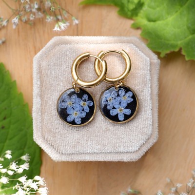 Classic earrings with forget-me-not