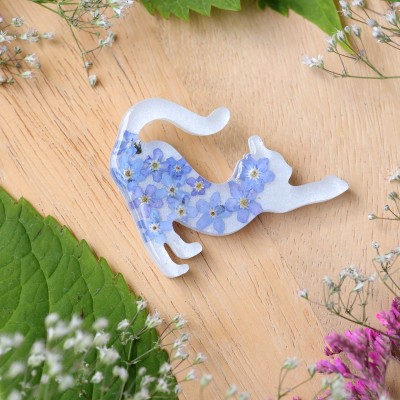 Brooch - Cat Charm of Nature