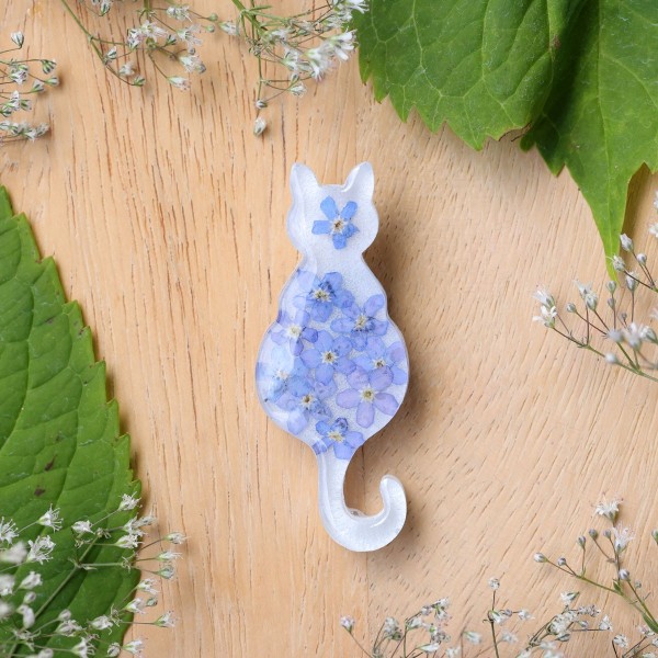 Brooch - Cat Charm of Nature