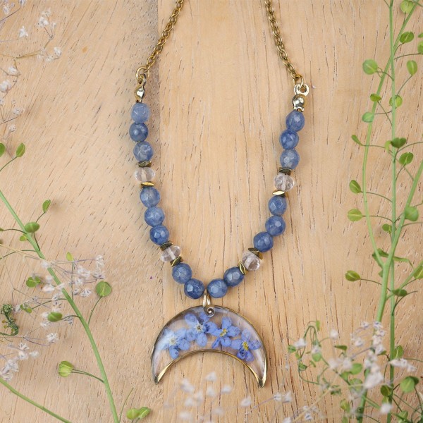 Lunula necklace with forget-me-nots