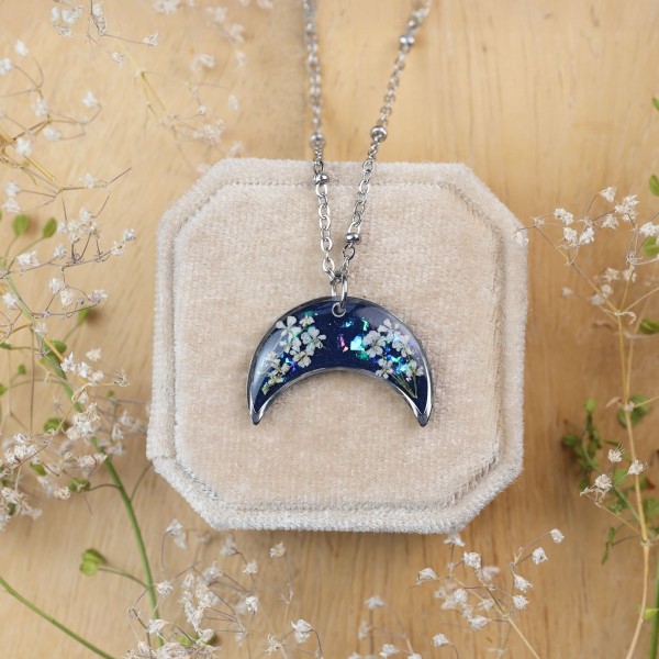 Classic lunula necklace with wild carrot flower