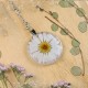Classic dimensional daisy necklace