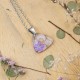 Classic dimensional necklace with a bouquet of flowers