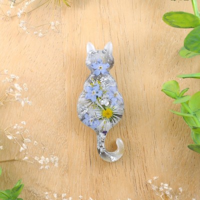 Brooch - Cat Charm of Nature