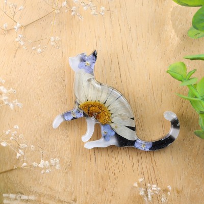 Brooch - Cat Charm of Nature