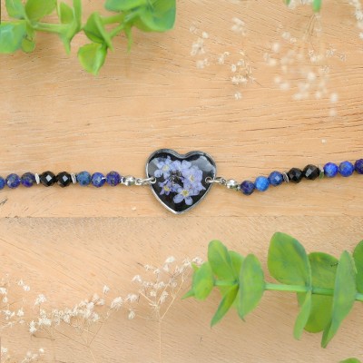 Heart bracelet with forget-me-not
