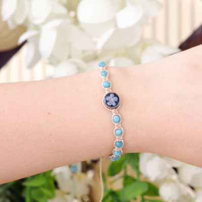 Macrame bracelet with forget-me-not
