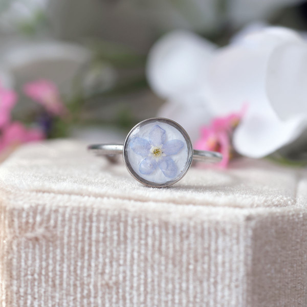 Forget-me-not ring
